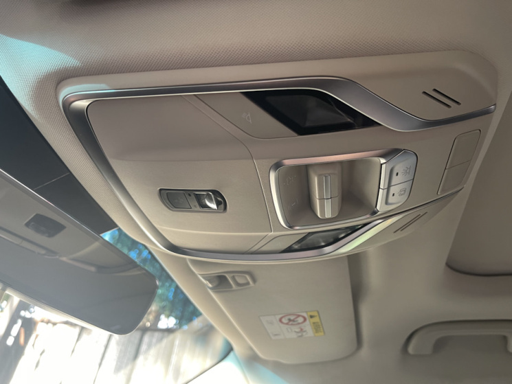 Подключение адаптера (подходит только к плафону для GEELY ATLAS PRO) для подключения видеорегистратора IBOX  